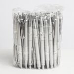 PACOTE COM CANETA PLÁSTICA- PRATA