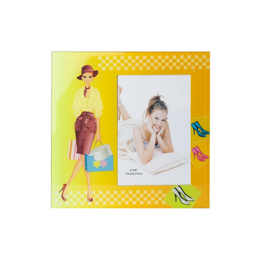 PORTA RETRATO 10X15 CM VIDRO- AMARELO PORTA RETRATO 10X15 CM VIDRO- AMARELO