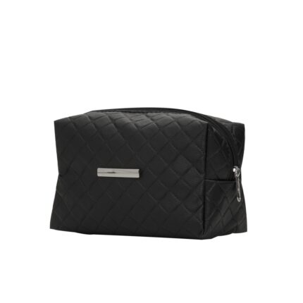 NECESSAIRE PUFF MATELASSÊ C/ DETALHE PRATA - PRETO