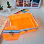 GOOD VIBES - ( TRANSP. LARANJA E BRANCO ) NECESSAIRE JUMBO - Imagem 2